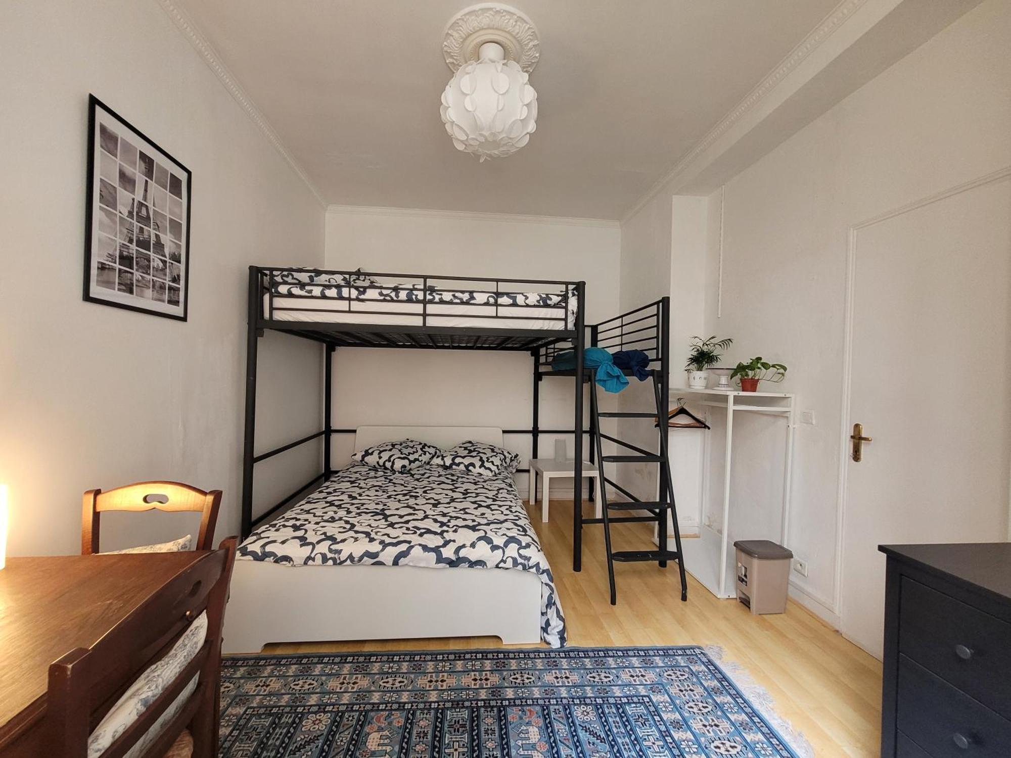 Cozy And Nice Homestay Room - Chambre D'Hote Paris Exterior foto